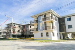 Almond Drive Condo by Primary Homes - Tangke, Talisay City